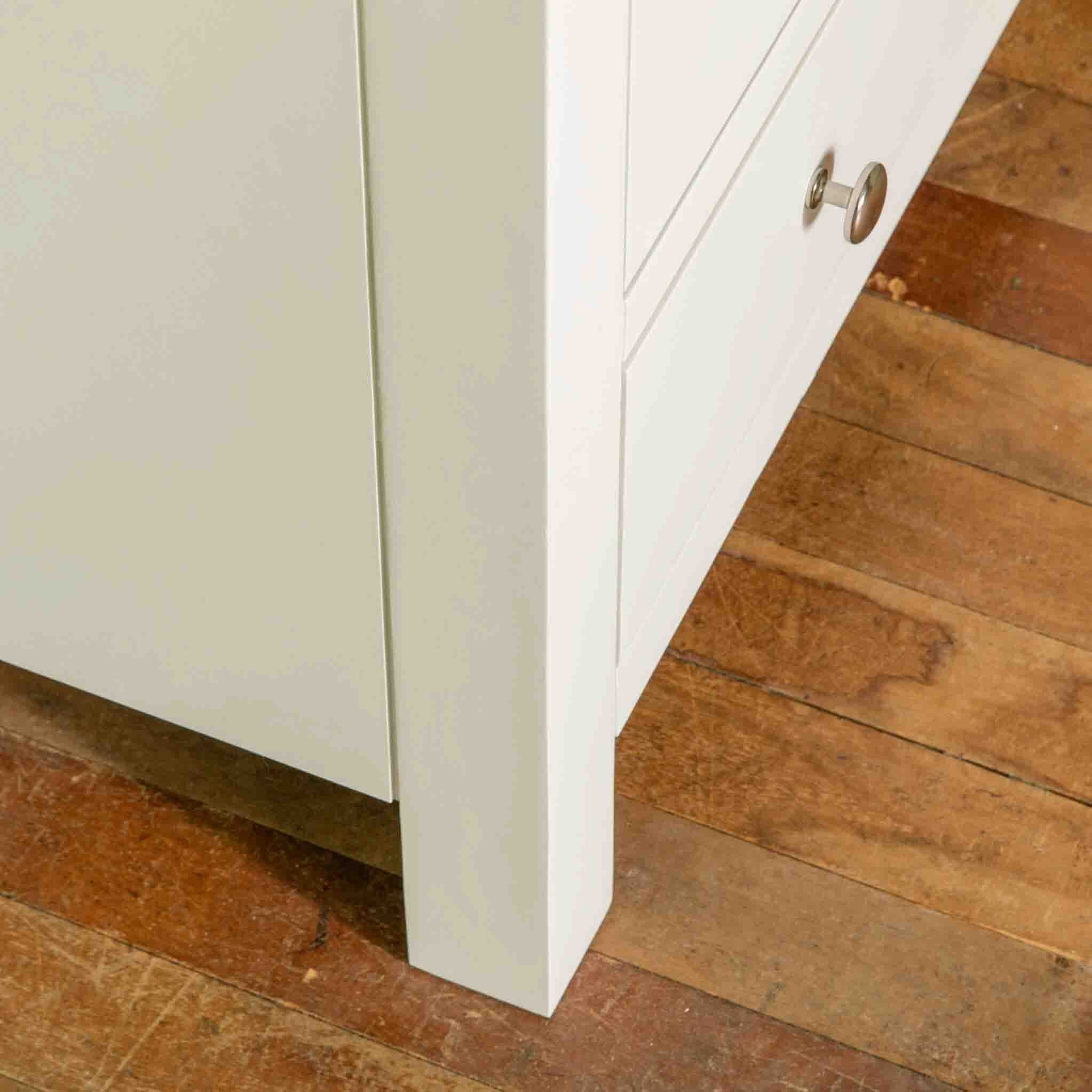 Commode Cornish à 2 tiroirs superposés et 3 tiroirs