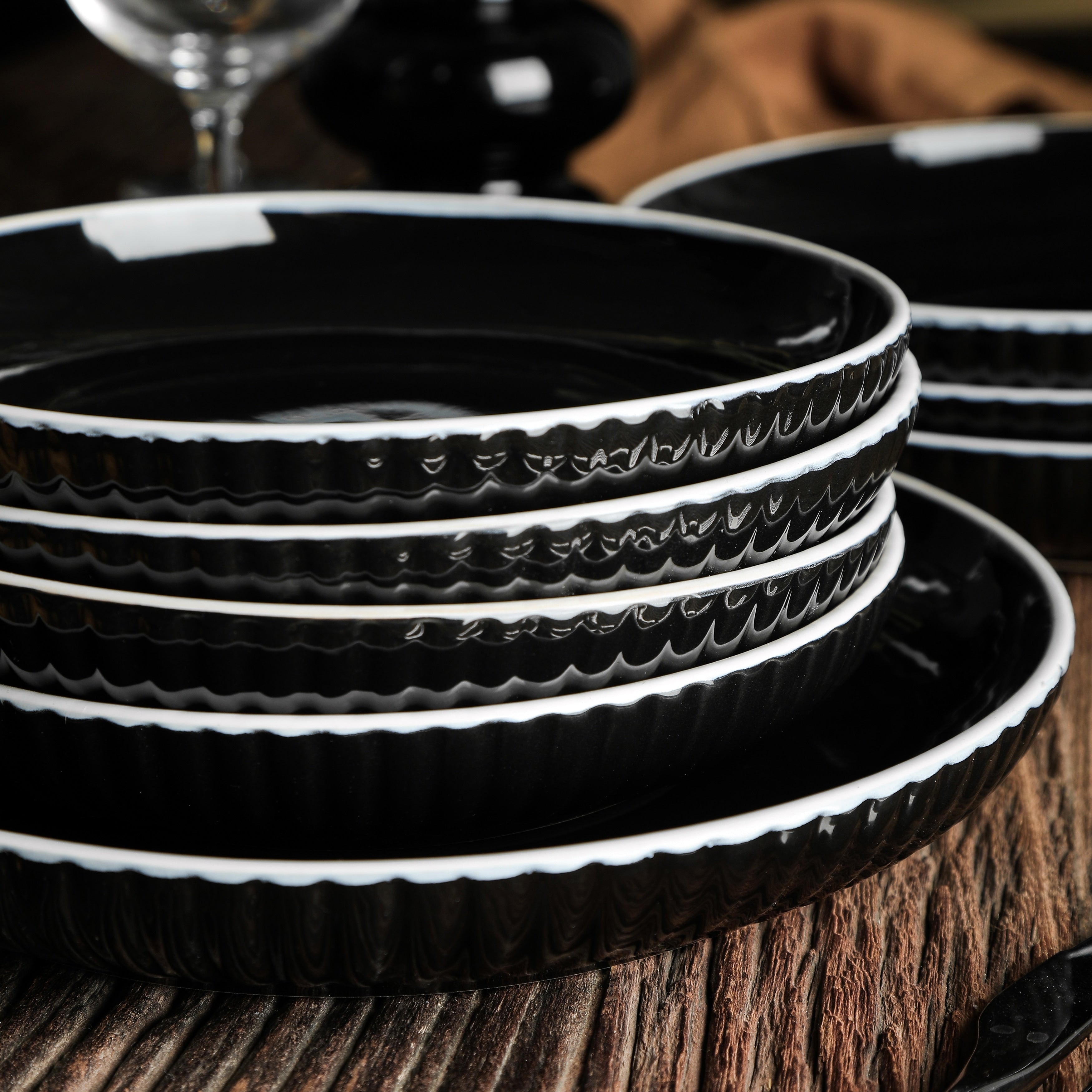 Christian Siriano Lustra Stoneware Dinnerware Set