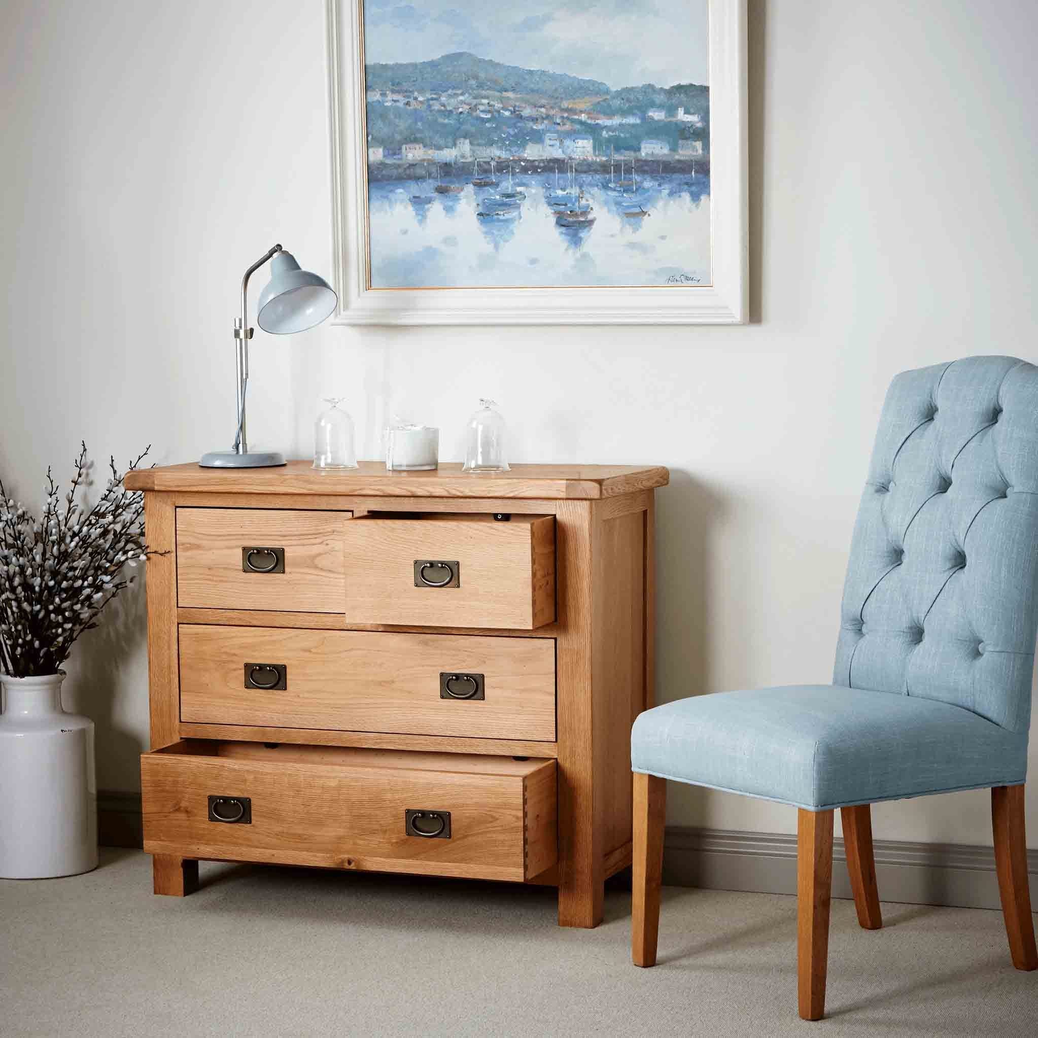 Commode Zelah en chêne, 2 tiroirs superposés.