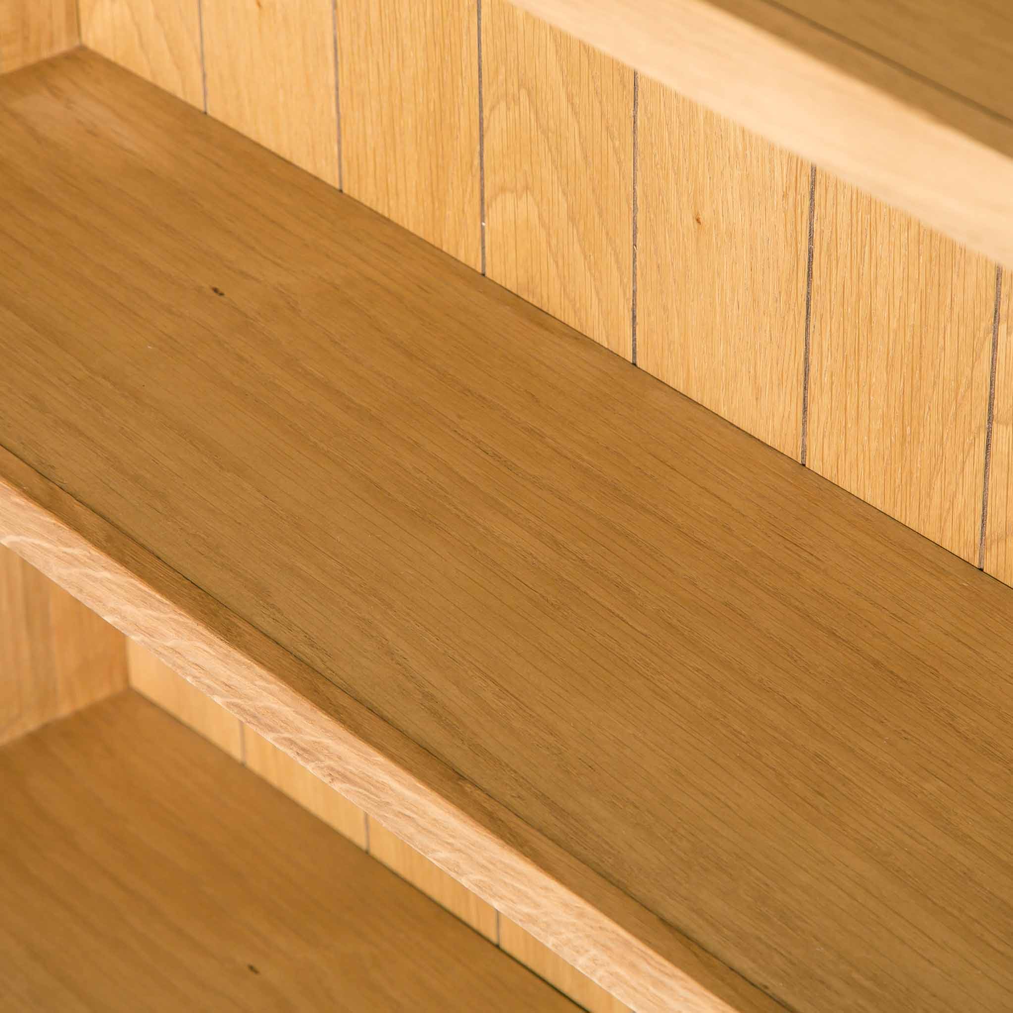 Grande bibliothèque en chêne de Surrey