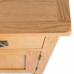 Buffet grand modèle en chêne de Surrey