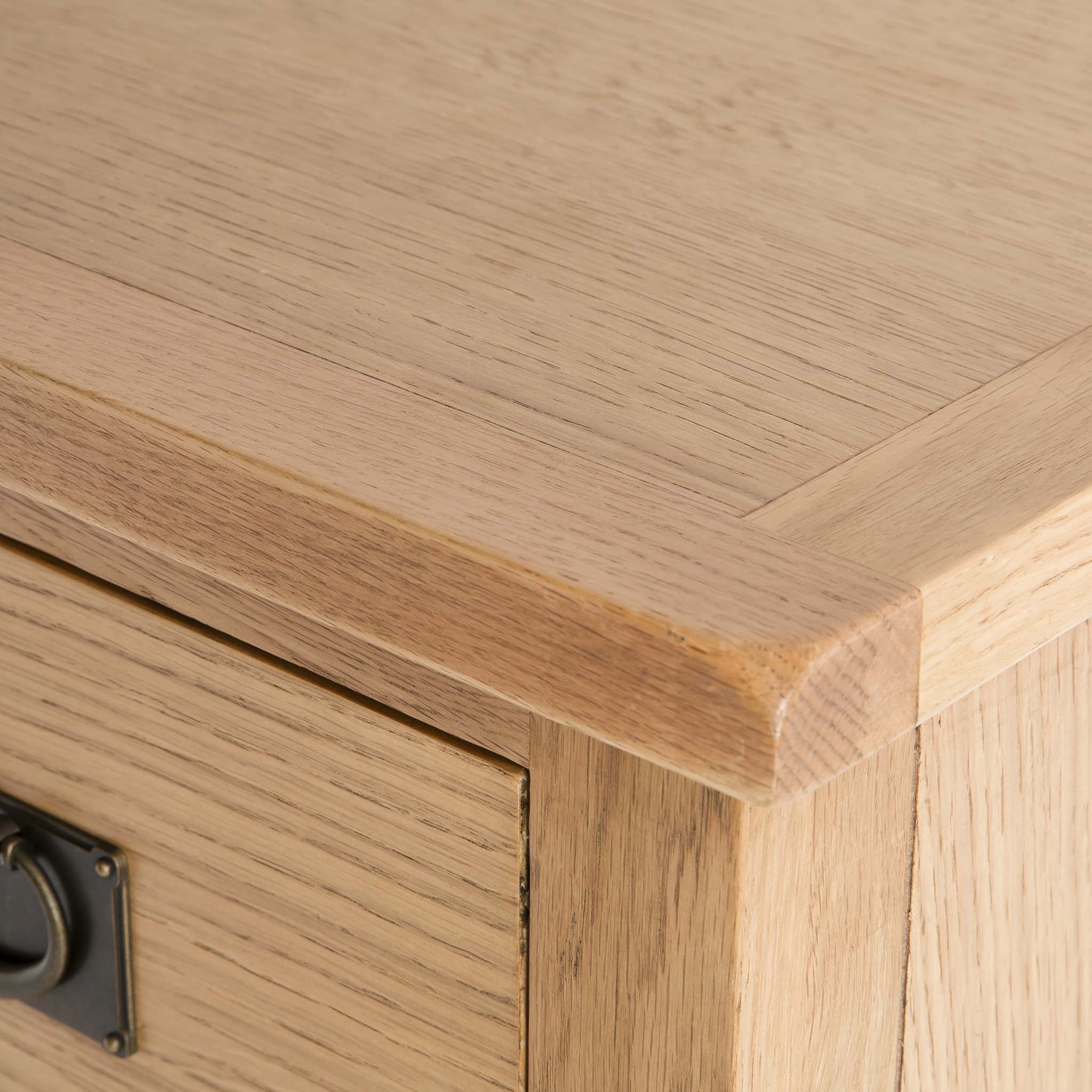 Commode haute à 5 tiroirs en chêne Surrey