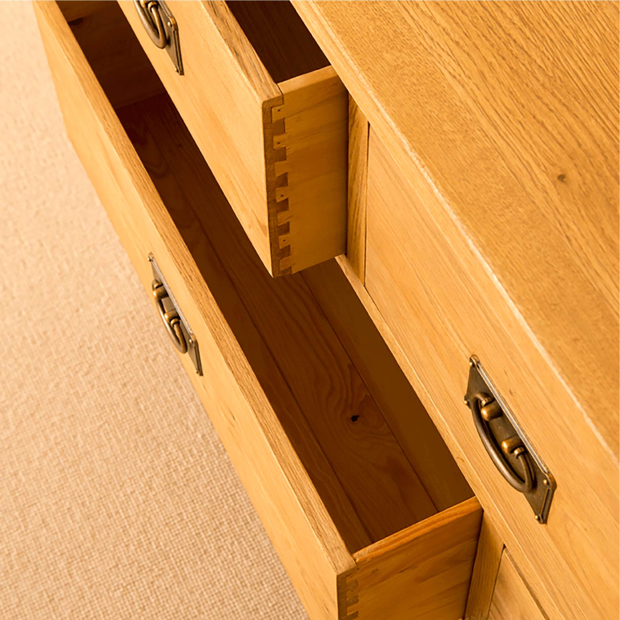 Commode 3 sur 4 tiroirs en chêne Lanner