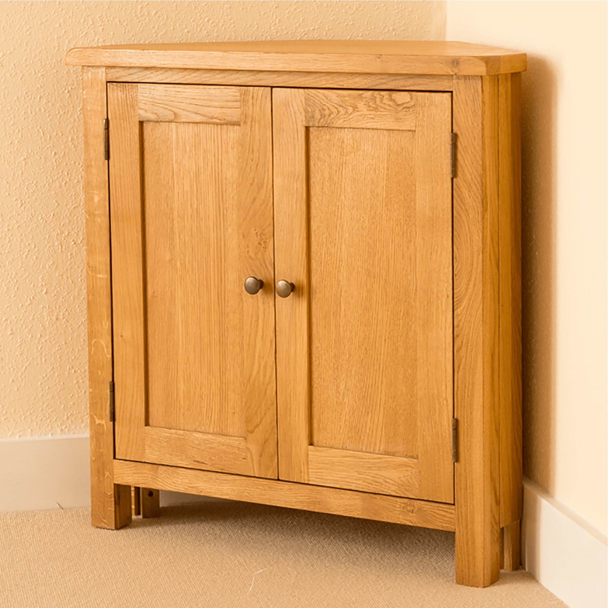 Armoire d'angle en chêne Lanner