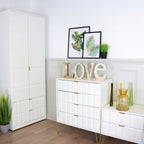 Commode utilitaire Harlow à 2 tiroirs avec pieds en épingle à cheveux dorés