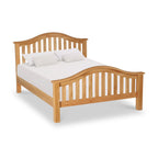 Cadre de lit à lattes incurvées Zelah