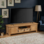 Meuble TV Zelah en chêne de 180 cm