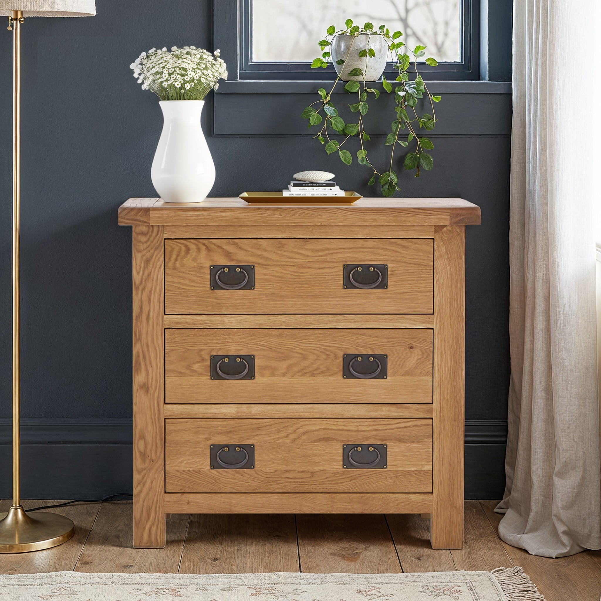 Commode Zelah en chêne, 2 tiroirs au-dessus de 3 tiroirs