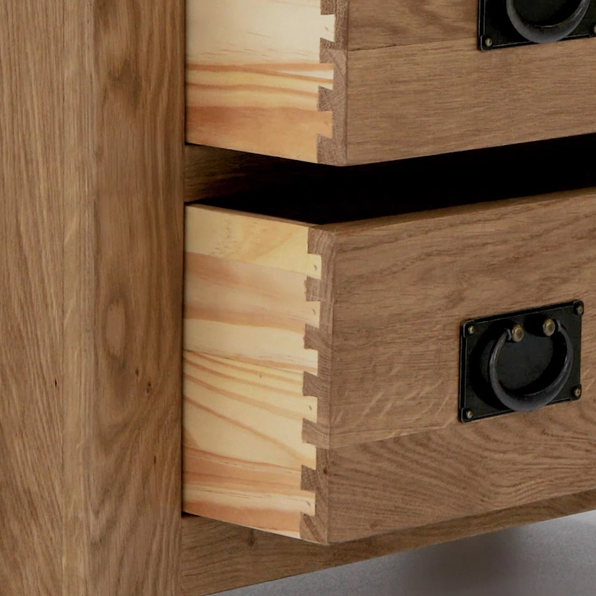 Commode Zelah en chêne à 3 tiroirs