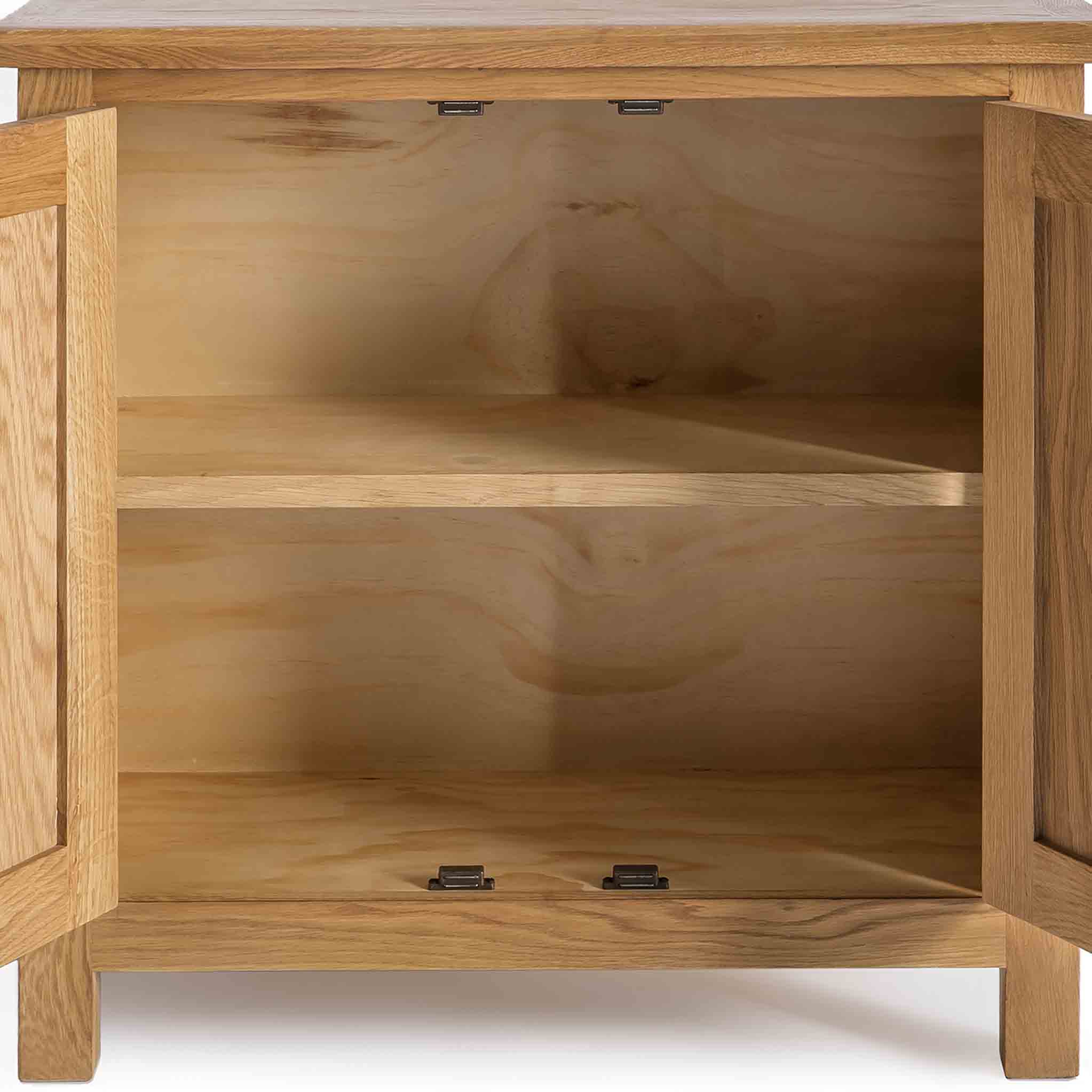 Petit placard en chêne de Surrey