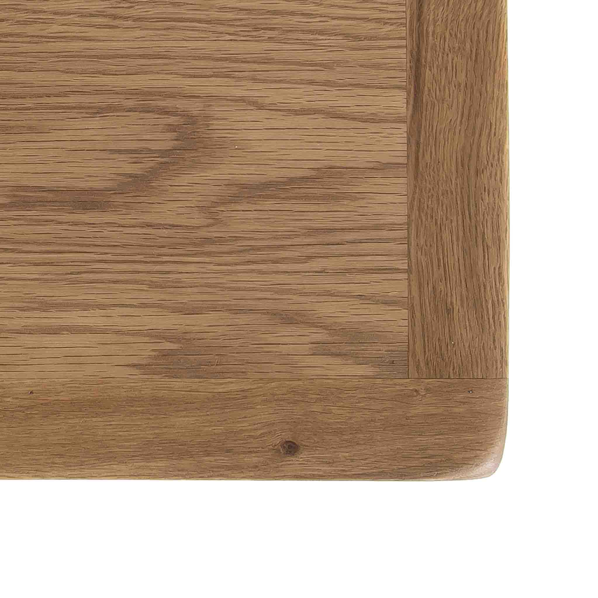 Petit placard en chêne de Surrey