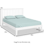 Cadre de lit peint en blanc de Cornouailles