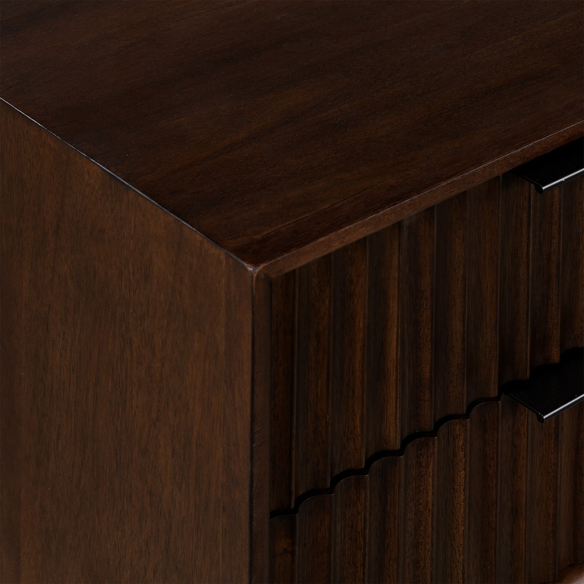 Meuble TV rainuré Oskar Wide 150 cm