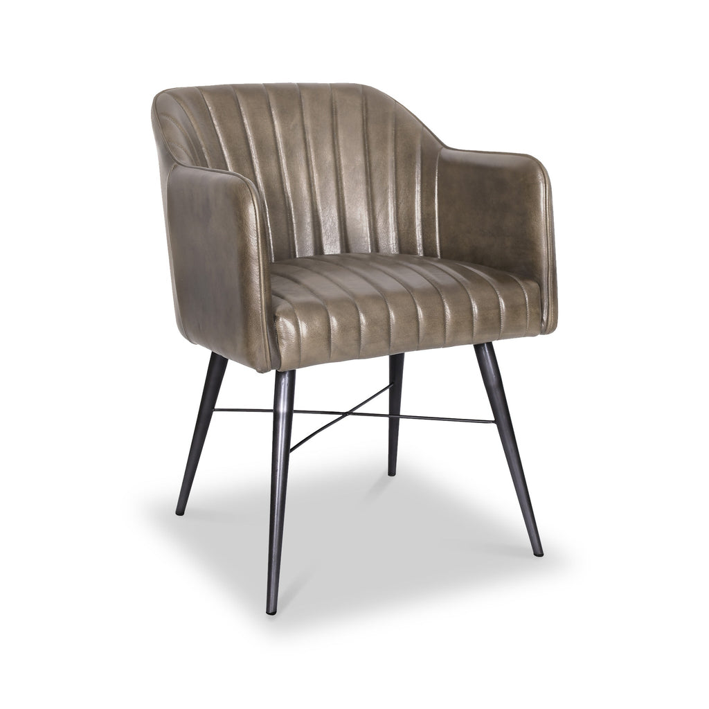 Fauteuil Aitor en cuir avec dossier plissé