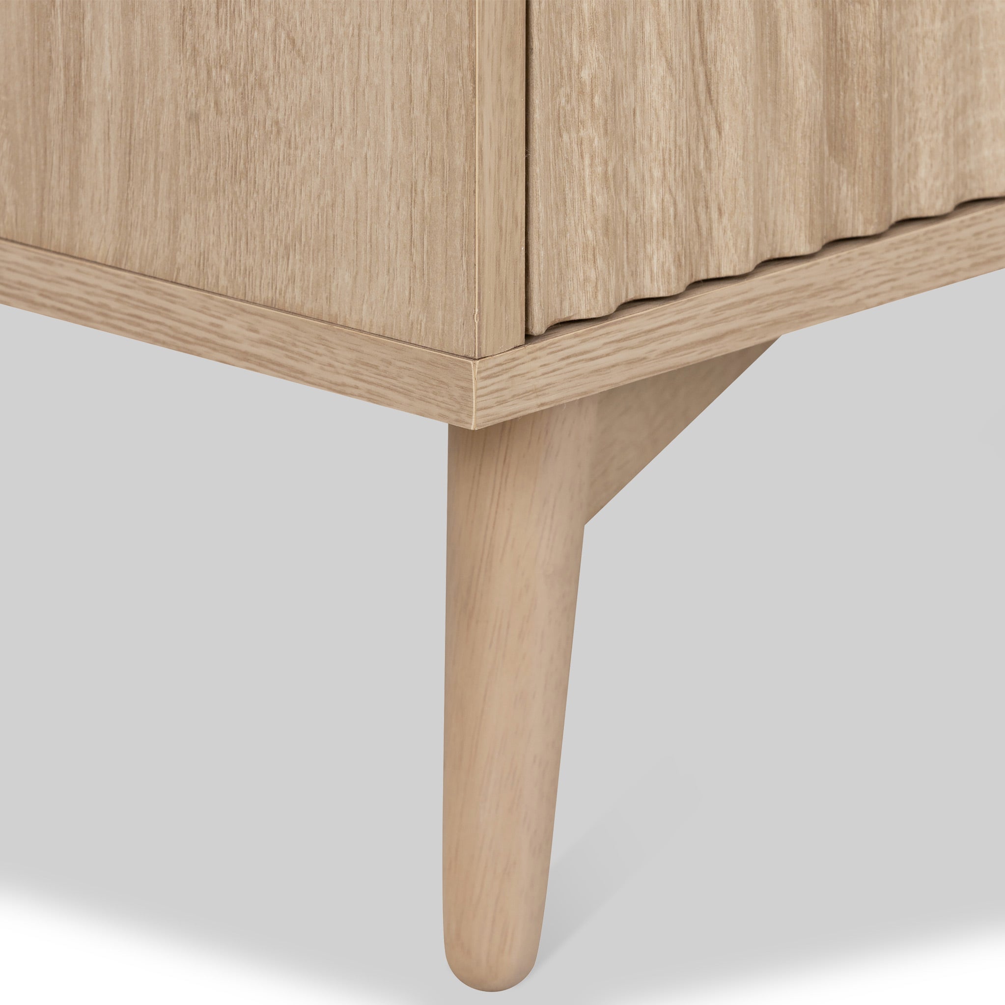 Commode rainurée à 3 tiroirs Jakob Oak