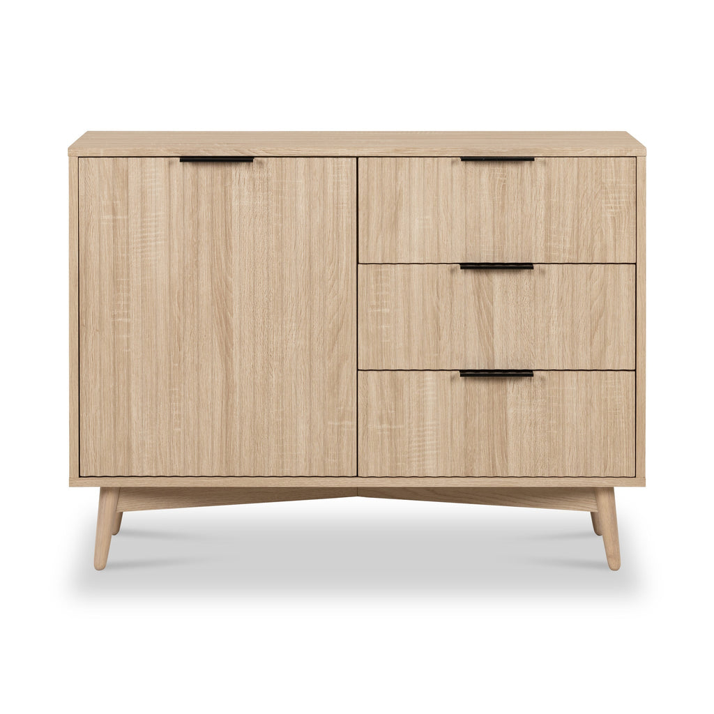 Petit buffet rainuré en chêne Jakob