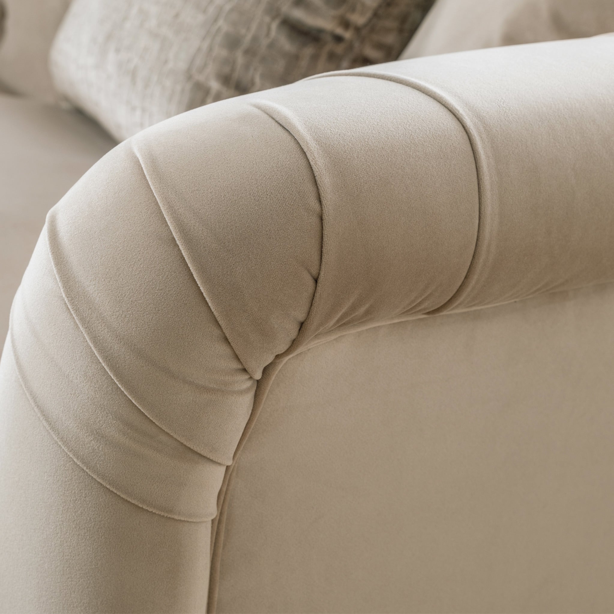 Fauteuil Chesterfield en velours Clarence