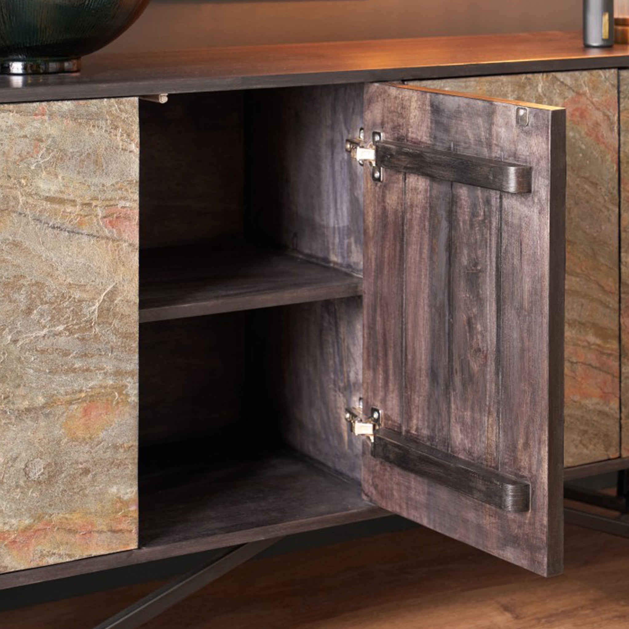 Buffet extra large effet pierre Verde