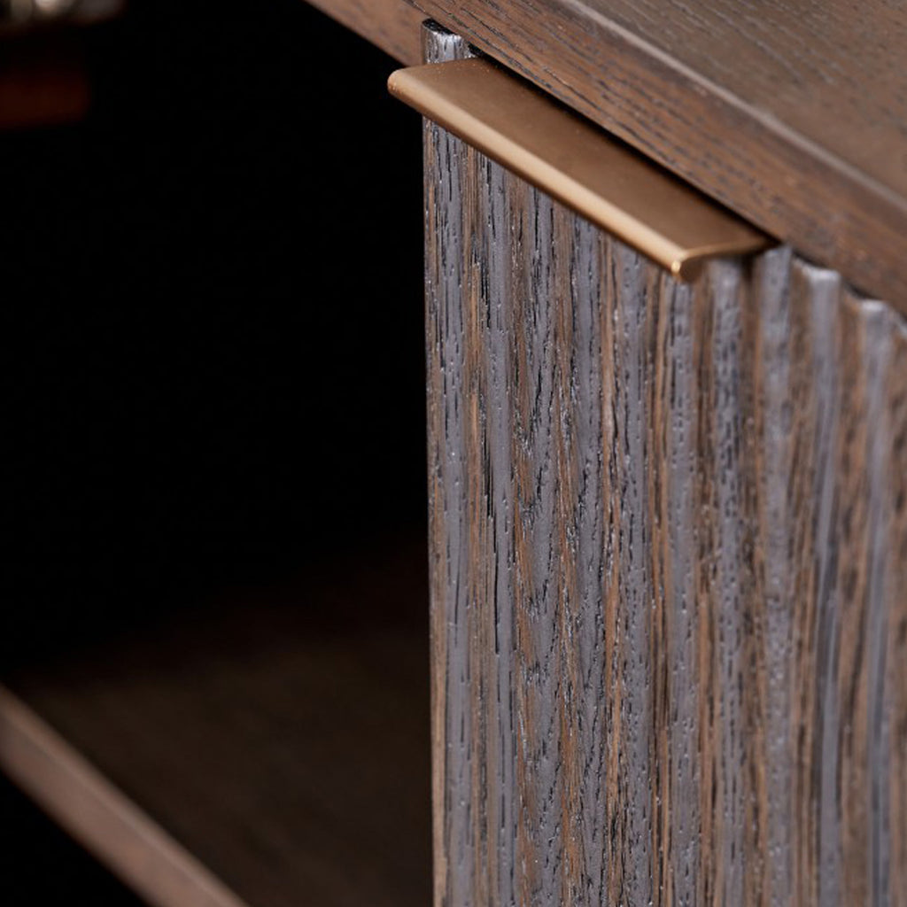 Buffet Raie en chêne et pin cannelés, grand modèle