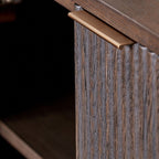 Buffet Raie en chêne et pin cannelés, grand modèle