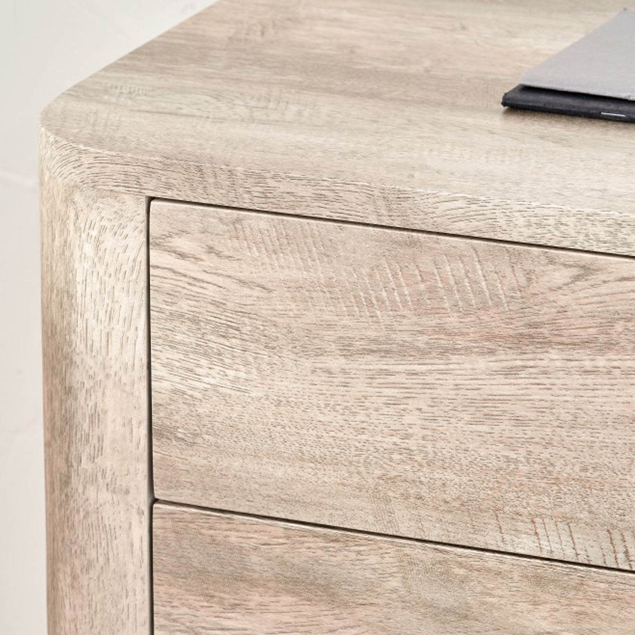 Commode haute Ukiah effet chêne à 5 tiroirs