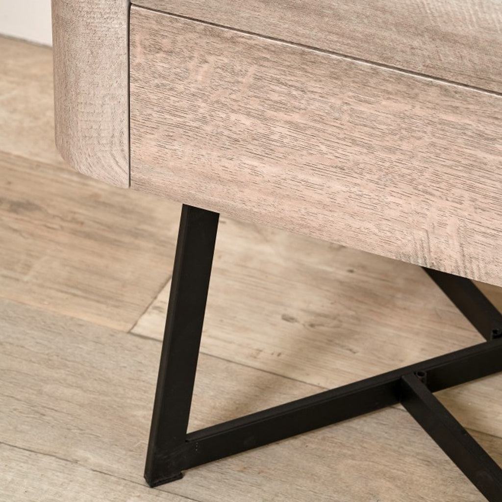 Commode haute Ukiah effet chêne à 5 tiroirs