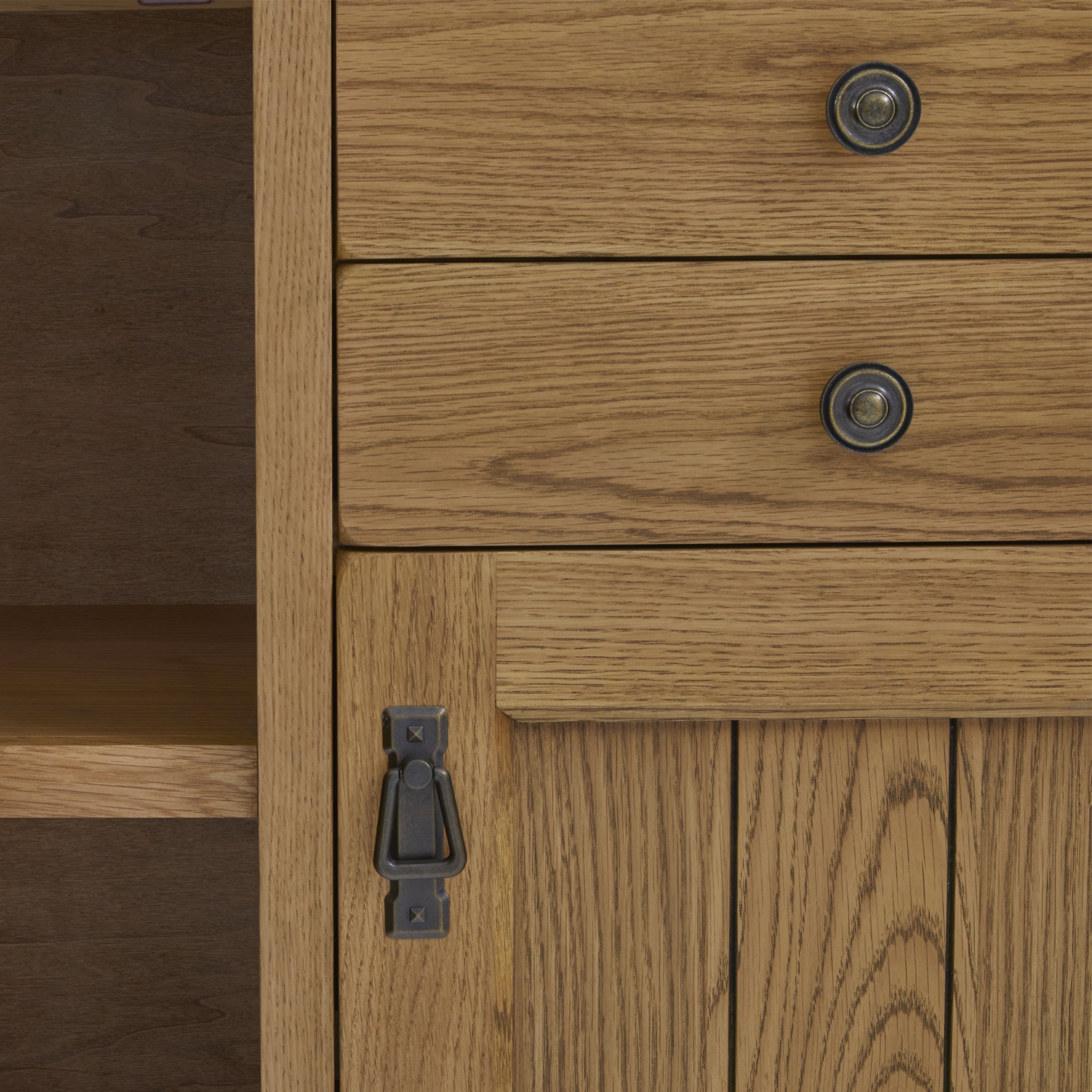 Buffet Broadway Oak grand format