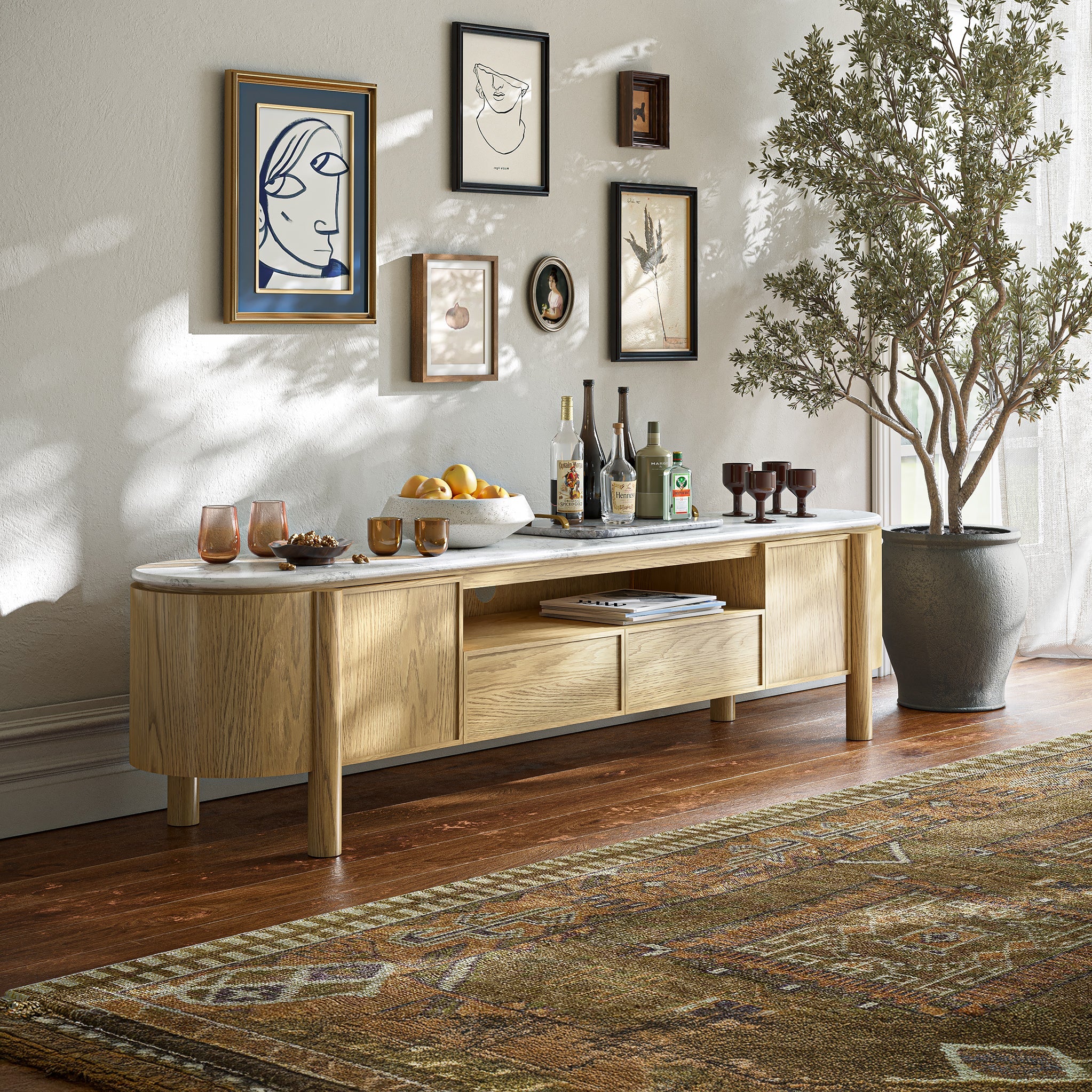 Meuble TV Nyssa en marbre de 210 cm