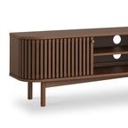 Meuble TV Shorwell en chêne foncé, 180 cm, à lattes.