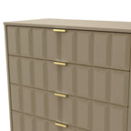 Commode Harlow à 5 tiroirs avec pieds en épingle à cheveux dorés