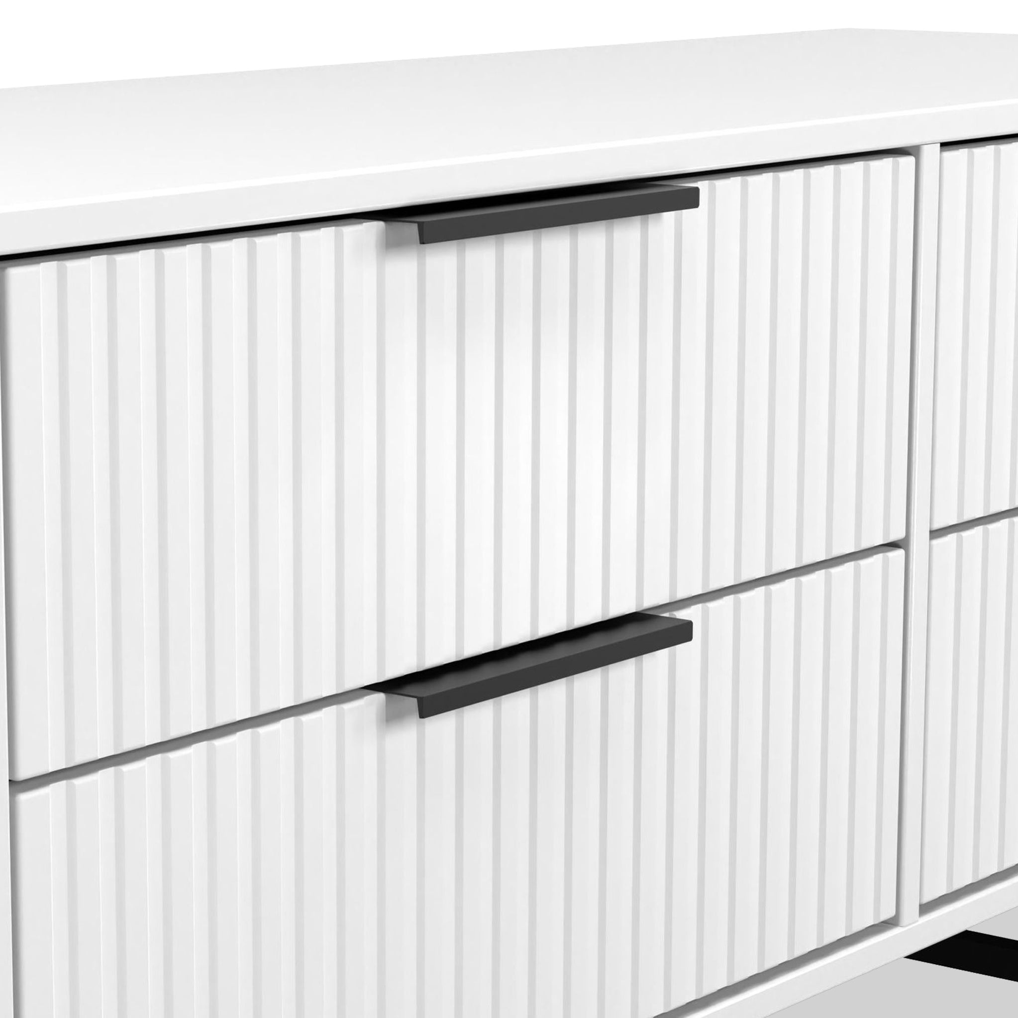 Meuble de rangement bas à 4 tiroirs cannelés Callo