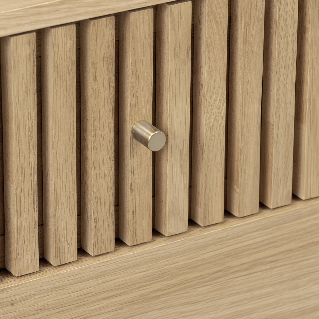 Commode à trois tiroirs en chêne à lattes Finch