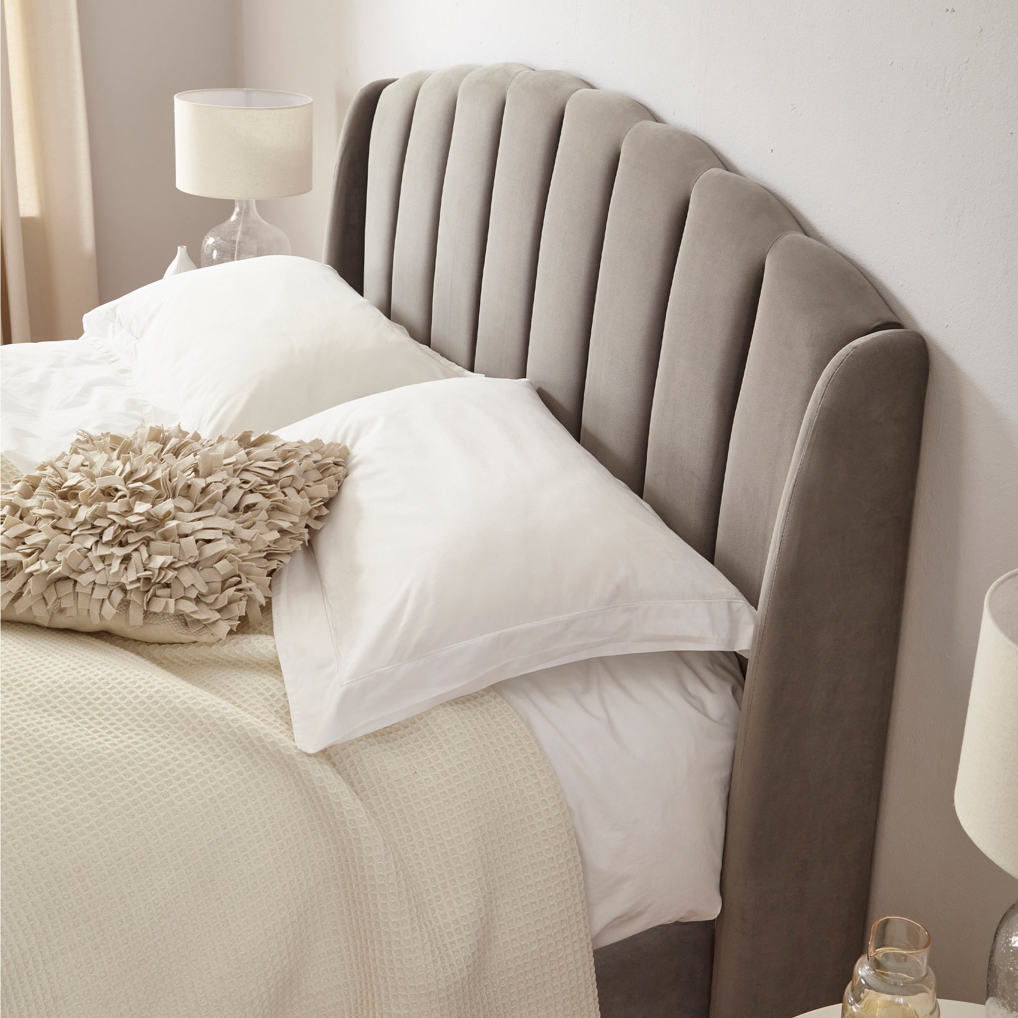 Cadre de lit coffre plissé Barnet