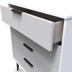 Commode Asher blanche à 4 tiroirs avec pieds noirs