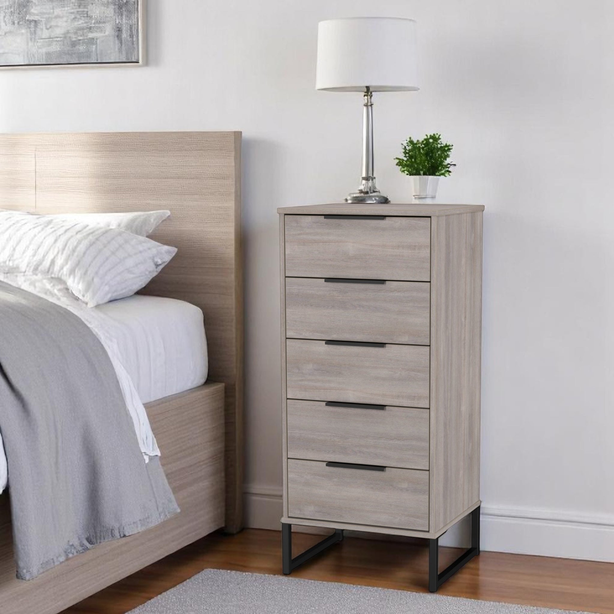 Commode haute Ashbourne à 5 tiroirs