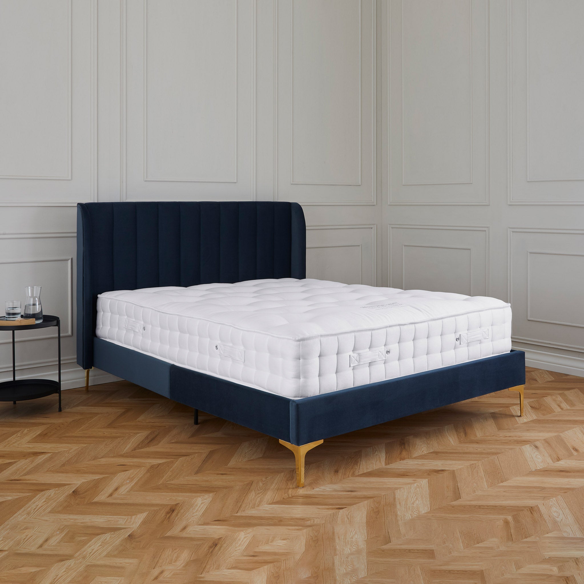 Cadre de lit en velours Ramona