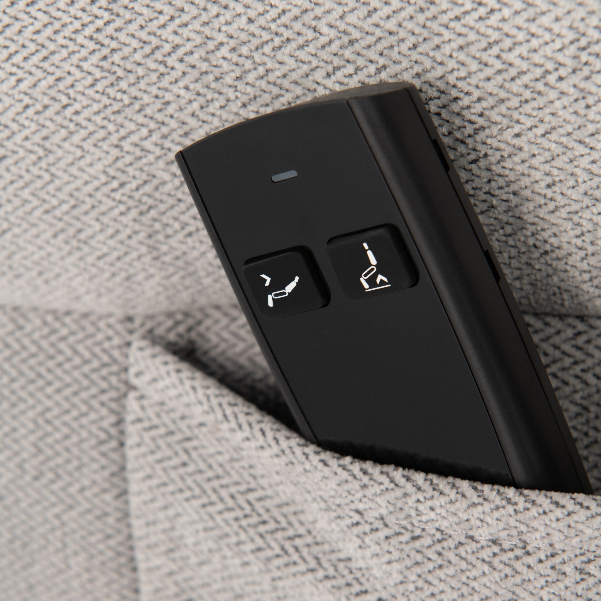 Fauteuil inclinable et relevable électrique Eldar en tissu