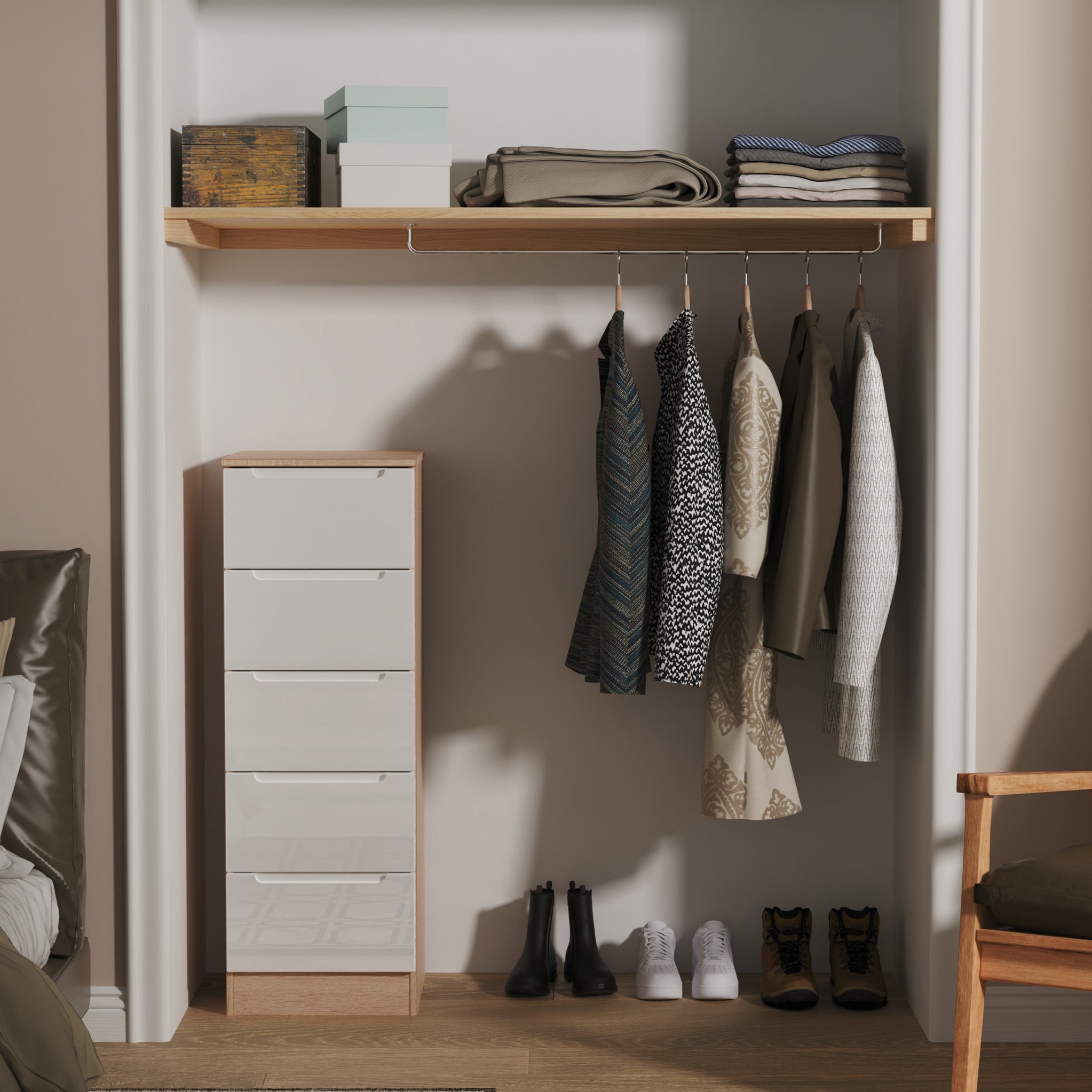 Commode haute Henshaw à 5 tiroirs