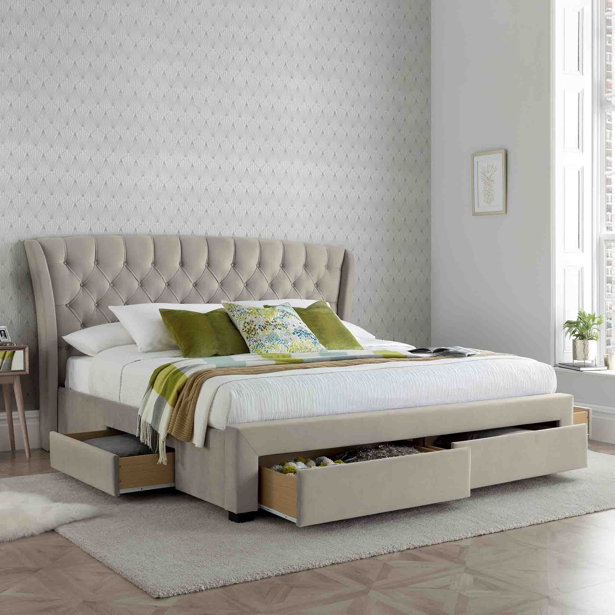 Cadre de lit coffre en velours Stafford